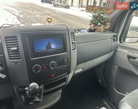 Белый Мерседес Sprinter, объемом двигателя 2.99 л и пробегом 470 тыс. км за 66934 $, фото 7 на Automoto.ua
