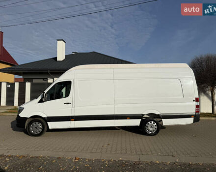 Белый Мерседес Sprinter, объемом двигателя 2.2 л и пробегом 316 тыс. км за 18900 $, фото 4 на Automoto.ua
