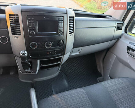 Белый Мерседес Sprinter, объемом двигателя 0 л и пробегом 348 тыс. км за 19300 $, фото 13 на Automoto.ua