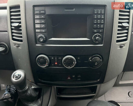 Белый Мерседес Sprinter, объемом двигателя 3 л и пробегом 179 тыс. км за 38800 $, фото 1 на Automoto.ua