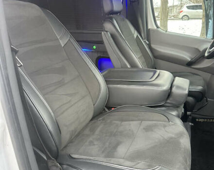 Белый Мерседес Sprinter, объемом двигателя 2.99 л и пробегом 470 тыс. км за 66934 $, фото 10 на Automoto.ua