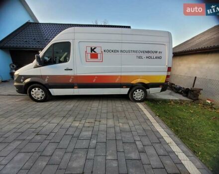 Белый Мерседес Sprinter, объемом двигателя 2.1 л и пробегом 242 тыс. км за 23256 $, фото 5 на Automoto.ua