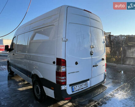 Белый Мерседес Sprinter, объемом двигателя 2.1 л и пробегом 385 тыс. км за 16500 $, фото 5 на Automoto.ua