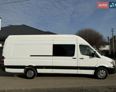 Белый Мерседес Sprinter, объемом двигателя 2.2 л и пробегом 316 тыс. км за 18900 $, фото 3 на Automoto.ua