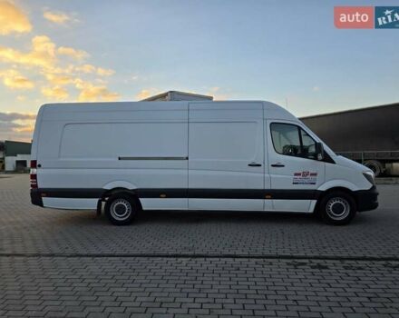 Белый Мерседес Sprinter, объемом двигателя 3 л и пробегом 258 тыс. км за 31500 $, фото 4 на Automoto.ua