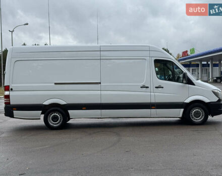 Белый Мерседес Sprinter, объемом двигателя 0 л и пробегом 265 тыс. км за 17900 $, фото 4 на Automoto.ua