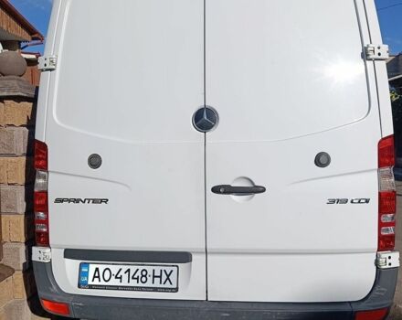 Белый Мерседес Sprinter, объемом двигателя 2.99 л и пробегом 470 тыс. км за 26000 $, фото 2 на Automoto.ua