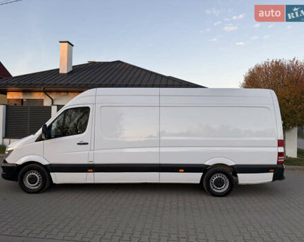 Белый Мерседес Sprinter, объемом двигателя 0 л и пробегом 348 тыс. км за 19300 $, фото 6 на Automoto.ua