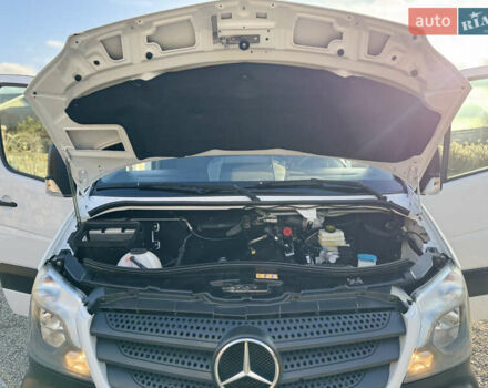 Белый Мерседес Sprinter, объемом двигателя 1.8 л и пробегом 378 тыс. км за 18300 $, фото 78 на Automoto.ua