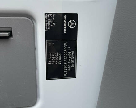 Белый Мерседес Sprinter, объемом двигателя 3 л и пробегом 300 тыс. км за 29500 $, фото 74 на Automoto.ua