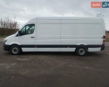 Белый Мерседес Sprinter, объемом двигателя 2.2 л и пробегом 262 тыс. км за 20700 $, фото 2 на Automoto.ua