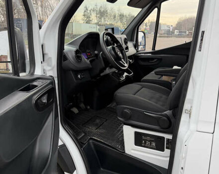 Білий Мерседес Sprinter, об'ємом двигуна 0 л та пробігом 250 тис. км за 17999 $, фото 4 на Automoto.ua