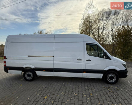 Белый Мерседес Sprinter, объемом двигателя 2.2 л и пробегом 278 тыс. км за 19300 $, фото 5 на Automoto.ua