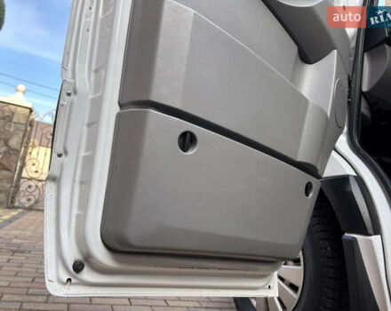 Білий Мерседес Sprinter, об'ємом двигуна 2.14 л та пробігом 160 тис. км за 24000 $, фото 35 на Automoto.ua