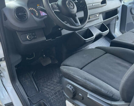 Белый Мерседес Sprinter, объемом двигателя 2.14 л и пробегом 366 тыс. км за 23000 $, фото 23 на Automoto.ua