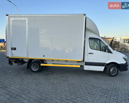 Белый Мерседес Sprinter, объемом двигателя 2.2 л и пробегом 264 тыс. км за 24300 $, фото 2 на Automoto.ua
