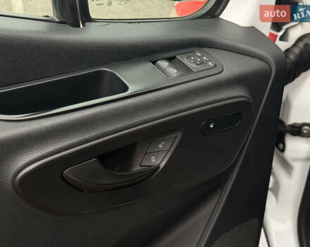 Білий Мерседес Sprinter, об'ємом двигуна 2.1 л та пробігом 313 тис. км за 25900 $, фото 9 на Automoto.ua