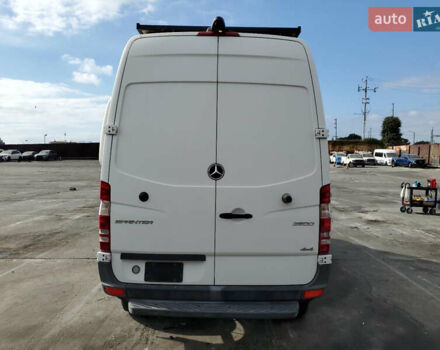 Белый Мерседес Sprinter, объемом двигателя 3 л и пробегом 150 тыс. км за 33000 $, фото 5 на Automoto.ua