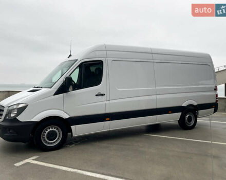 Белый Мерседес Sprinter, объемом двигателя 3 л и пробегом 300 тыс. км за 29500 $, фото 5 на Automoto.ua