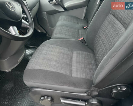 Белый Мерседес Sprinter, объемом двигателя 3 л и пробегом 300 тыс. км за 29500 $, фото 33 на Automoto.ua