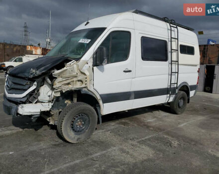 Белый Мерседес Sprinter, объемом двигателя 3 л и пробегом 150 тыс. км за 33000 $, фото 1 на Automoto.ua
