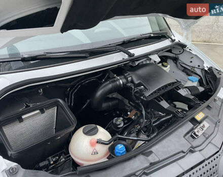 Белый Мерседес Sprinter, объемом двигателя 3 л и пробегом 300 тыс. км за 29500 $, фото 66 на Automoto.ua