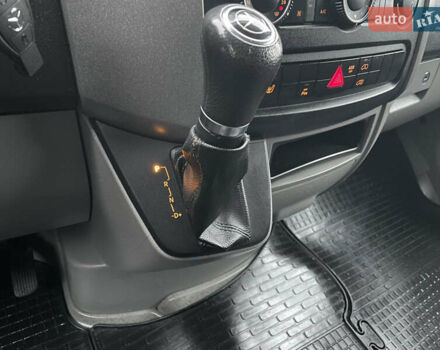 Белый Мерседес Sprinter, объемом двигателя 3 л и пробегом 300 тыс. км за 29500 $, фото 41 на Automoto.ua