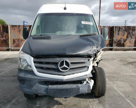 Белый Мерседес Sprinter, объемом двигателя 3 л и пробегом 150 тыс. км за 33000 $, фото 2 на Automoto.ua