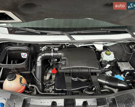 Білий Мерседес Sprinter, об'ємом двигуна 0 л та пробігом 250 тис. км за 17999 $, фото 7 на Automoto.ua