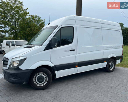 Белый Мерседес Sprinter, объемом двигателя 2.2 л и пробегом 260 тыс. км за 20500 $, фото 3 на Automoto.ua