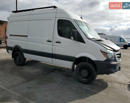 Белый Мерседес Sprinter, объемом двигателя 3 л и пробегом 150 тыс. км за 33000 $, фото 3 на Automoto.ua