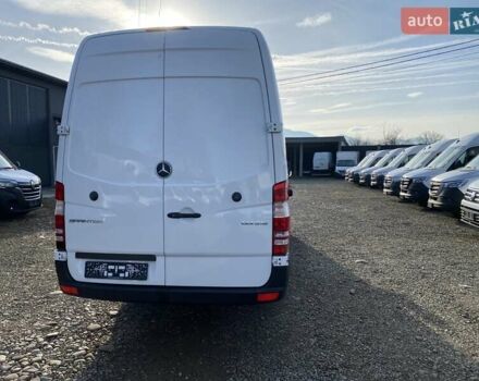 Белый Мерседес Sprinter, объемом двигателя 2.2 л и пробегом 290 тыс. км за 19950 $, фото 6 на Automoto.ua