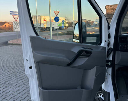 Белый Мерседес Sprinter, объемом двигателя 2.2 л и пробегом 264 тыс. км за 24300 $, фото 16 на Automoto.ua