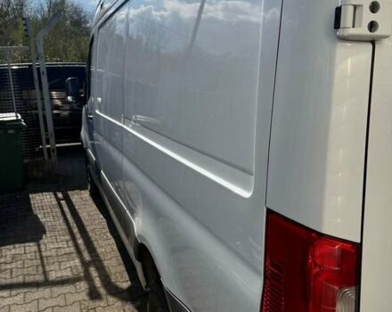 Белый Мерседес Sprinter, объемом двигателя 2.15 л и пробегом 300 тыс. км за 26000 $, фото 13 на Automoto.ua