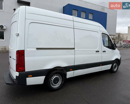 Белый Мерседес Sprinter, объемом двигателя 0 л и пробегом 250 тыс. км за 17200 $, фото 3 на Automoto.ua