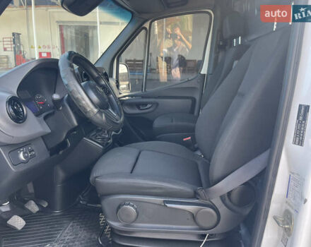 Белый Мерседес Sprinter, объемом двигателя 2.1 л и пробегом 184 тыс. км за 32500 $, фото 8 на Automoto.ua