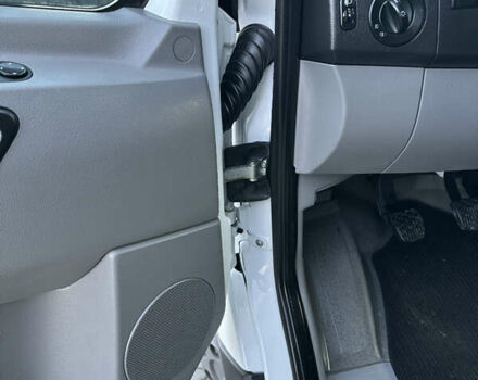 Белый Мерседес Sprinter, объемом двигателя 2.2 л и пробегом 264 тыс. км за 24300 $, фото 17 на Automoto.ua