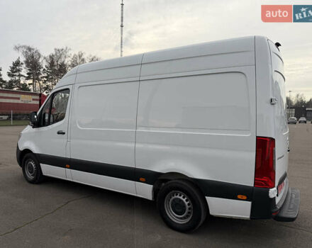 Білий Мерседес Sprinter, об'ємом двигуна 0 л та пробігом 250 тис. км за 17999 $, фото 3 на Automoto.ua
