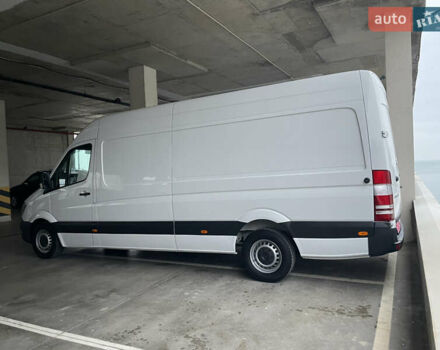 Белый Мерседес Sprinter, объемом двигателя 3 л и пробегом 300 тыс. км за 29500 $, фото 77 на Automoto.ua