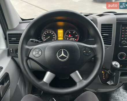 Белый Мерседес Sprinter, объемом двигателя 3 л и пробегом 300 тыс. км за 29500 $, фото 38 на Automoto.ua