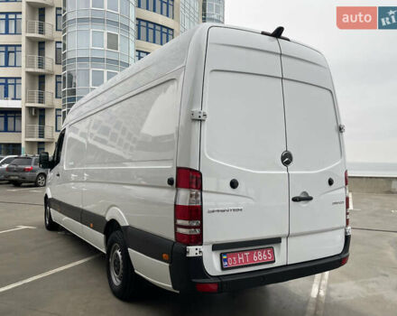 Белый Мерседес Sprinter, объемом двигателя 3 л и пробегом 300 тыс. км за 29500 $, фото 8 на Automoto.ua