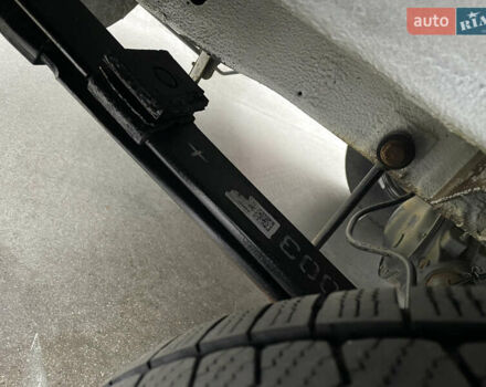 Белый Мерседес Sprinter, объемом двигателя 3 л и пробегом 300 тыс. км за 29500 $, фото 17 на Automoto.ua