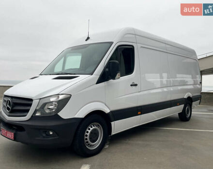 Белый Мерседес Sprinter, объемом двигателя 3 л и пробегом 300 тыс. км за 29500 $, фото 2 на Automoto.ua