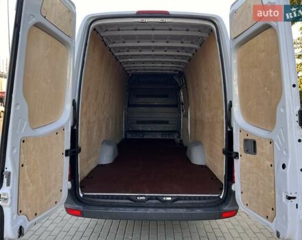 Белый Мерседес Sprinter, объемом двигателя 2.2 л и пробегом 288 тыс. км за 19700 $, фото 19 на Automoto.ua