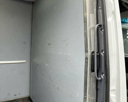 Белый Мерседес Sprinter, объемом двигателя 2.2 л и пробегом 468 тыс. км за 21000 $, фото 23 на Automoto.ua