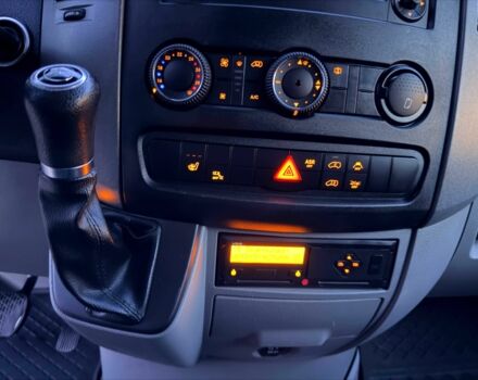 Білий Мерседес Sprinter, об'ємом двигуна 2.2 л та пробігом 259 тис. км за 23800 $, фото 19 на Automoto.ua