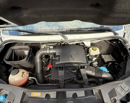 Белый Мерседес Sprinter, объемом двигателя 2.15 л и пробегом 300 тыс. км за 26000 $, фото 17 на Automoto.ua