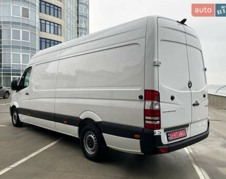 Белый Мерседес Sprinter, объемом двигателя 3 л и пробегом 300 тыс. км за 29500 $, фото 7 на Automoto.ua