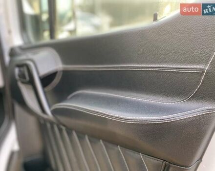 Білий Мерседес Sprinter, об'ємом двигуна 2.14 л та пробігом 368 тис. км за 25750 $, фото 65 на Automoto.ua