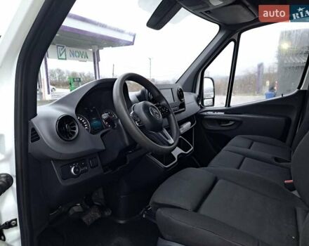 Белый Мерседес Sprinter, объемом двигателя 22 л и пробегом 256 тыс. км за 26500 $, фото 4 на Automoto.ua